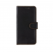 Svart och väldigt stilrent skal Motorola Edge 20 Lite.