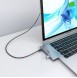 USB typ C (Thunderbolt 3) - 40 Gbps / 100W, 4K @ 60Hz