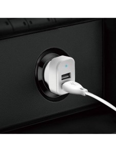 Dudao bilsatsladdare 2x USB 2.4A + kabel USB 3in1 Lightning / Typ C / micro USB-kabel vit (R7 vit)