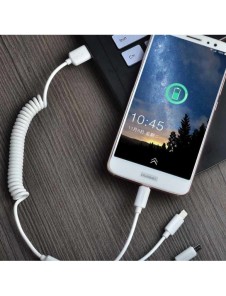 Dudao bilsatsladdare 2x USB 2.4A + kabel USB 3in1 Lightning / Typ C / micro USB-kabel vit (R7 vit)