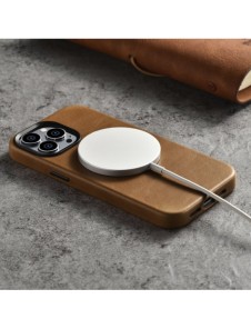 iCarer Oil Wax Premium läderfodral iPhone 14 Pro magnetiskt läderfodral med MagSafe brun (WMI14220702-TN)
