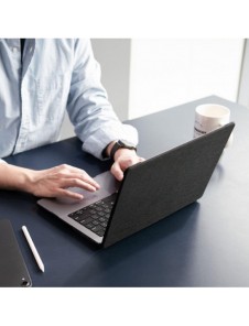 Spigen URBAN FIT MACBOOK PRO 16 2021-2022 SVART