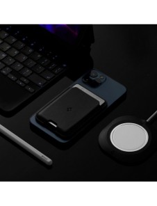 Spigen VALENTINUS MAGSAFE UNIVERSAL MAGNETISK KORTHÅLLARE SVART