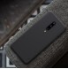 Svart och väldigt snyggt skydd för OnePlus 7 Pro.