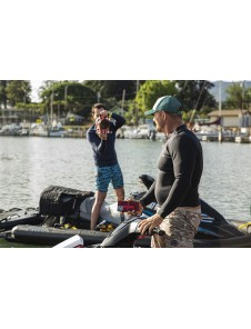 Urban Armor Gear Monarch Skyddsskal med Apple iPhone 13 Pro - Svart (113151114040)