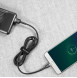 Dubbelsidig plugg - Micro USB-kontakten kan sättas in i ett fack i båda riktningarna.