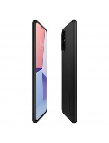 Din telefon kommer att skyddas av det här omslaget från Spigen.