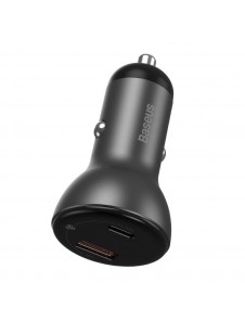 För laddning erbjuder modellen USB- och USB-C-gränssnitt som ger en effekt på 45 W och en ström på 6 A.