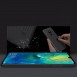 Svart och väldigt snyggt skydd för Huawei Mate 20.