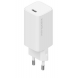 Måtten på denna 65W-laddare är endast 3,1 x 3,1 x 5,6 cm, medan en liknande kraftfull Apple 61W-adapter behövs.