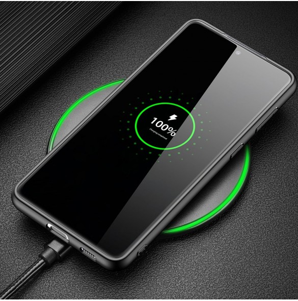 Svart och väldigt snyggt skal Samsung Galaxy S21 Plus 5G.